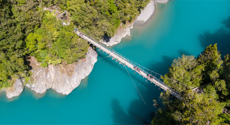 Exclusive Travel Group_cover product