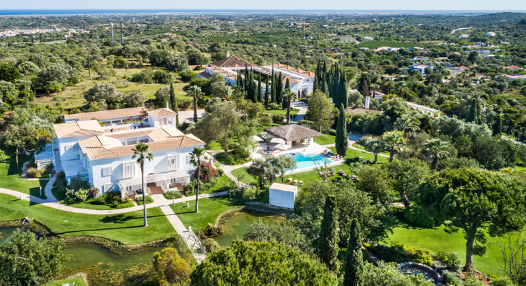 Octant Vila Monte_cover