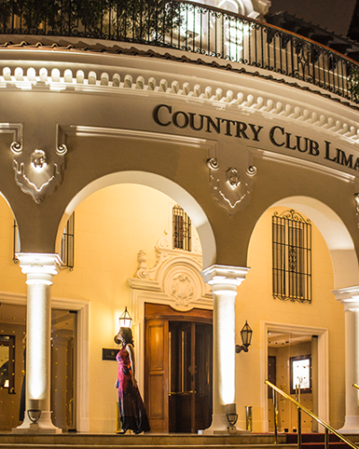 Country Club_Entrance