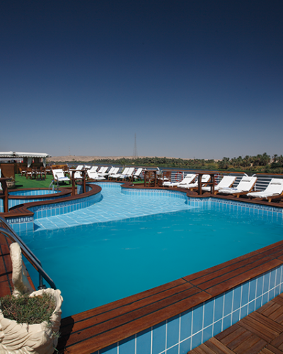 Experium Travel_Pool
