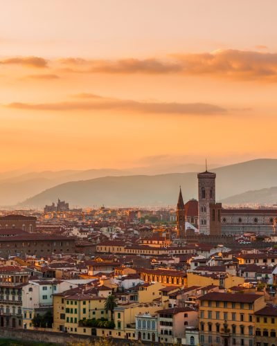 Golden,Sunset,Over,Palazzo,Vecchio,And,Cathedral,Of,Santa,Maria
