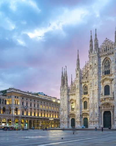 Beautiful,Sky,With,View,Of,Milan,Cathedral,In,Italy.