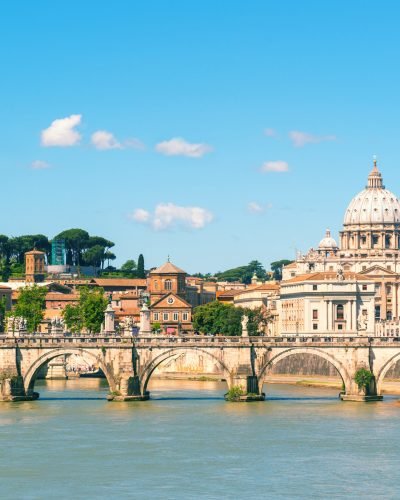 Alidays_Sant'angelo Bridge,Rome,Italy.